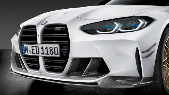 Карбоновый передний сплиттер M Performance на BMW М3 Седан G80 2020 BMW M3 Седан G80 2020 передний сплиттер из углеродного волокна M Performance, крупный план