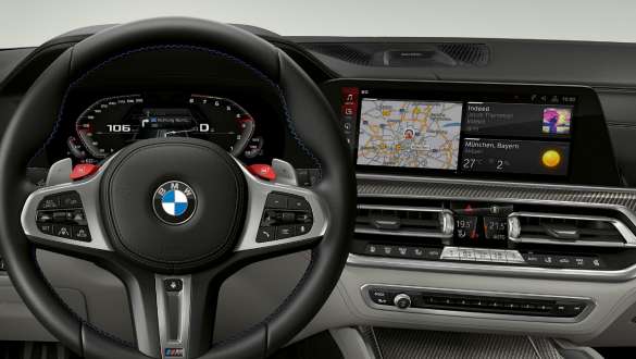 Особая приборная панель M в BMW X5 M Competition F95 Особая приборная панель M BMW X5 M Competition F95 2020 SUV, кокпит