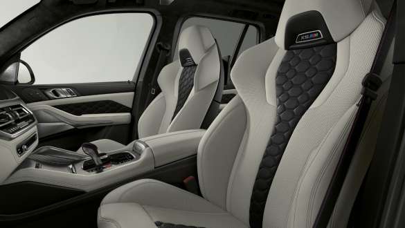 Многофункциональные сиденья М в BMW X5 M Competition F95 Многофункциональные сиденья М с полной обивкой кожей Merino BMW X5 M Competition F95 2020 SUV, салон