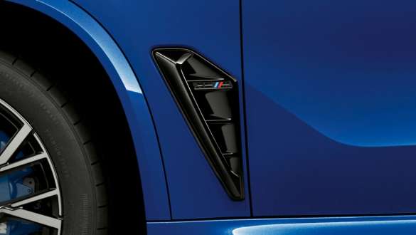 Боковые воздуховоды М BMW X5 M Competition F95 Боковые воздуховоды М BMW X5 M Competition F95 2020 SUV, "Синий Марина Бэй металлик", экстерьер