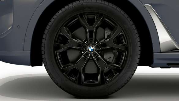 21-дюймовые легкосплавные диски BMW Y-spoke 752 черного цвета Jet Black для BMW X7 M60i G07 LCI 21-дюймовые легкосплавные диски BMW Y-spoke 752 черного цвета Jet Black для BMW X7 M60i G07 LCI крупным планом