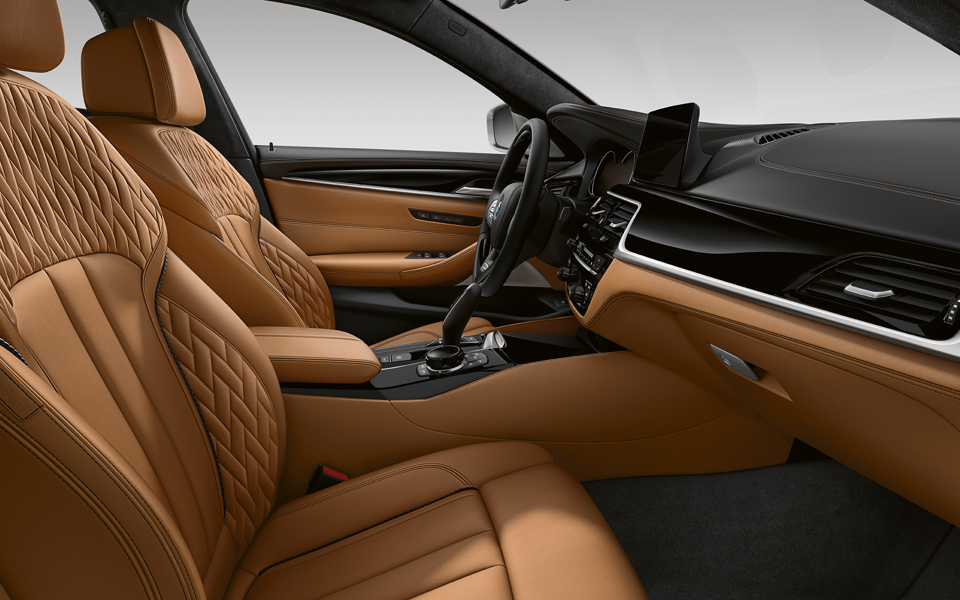 Седан BMW 5 серии G30 Facelift 2020 салон BMW Individual полная отделка кожей Merino в цвете Caramel Седан BMW 5 серии G30 Facelift 2020 салон BMW Individual полная отделка кожей Merino в цвете Caramel