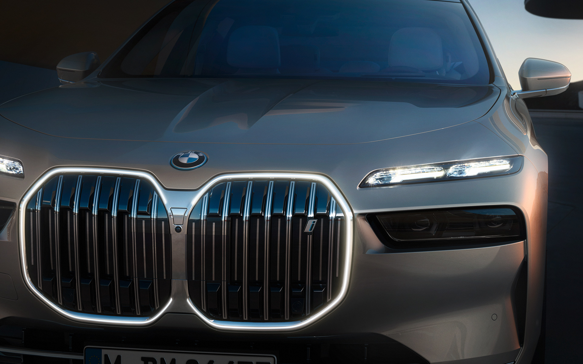 BMW i7 G70 Экстерьер, подсветка решетки радиатора Iconic Glow BMW подсветка решетки радиатора Iconic Glow