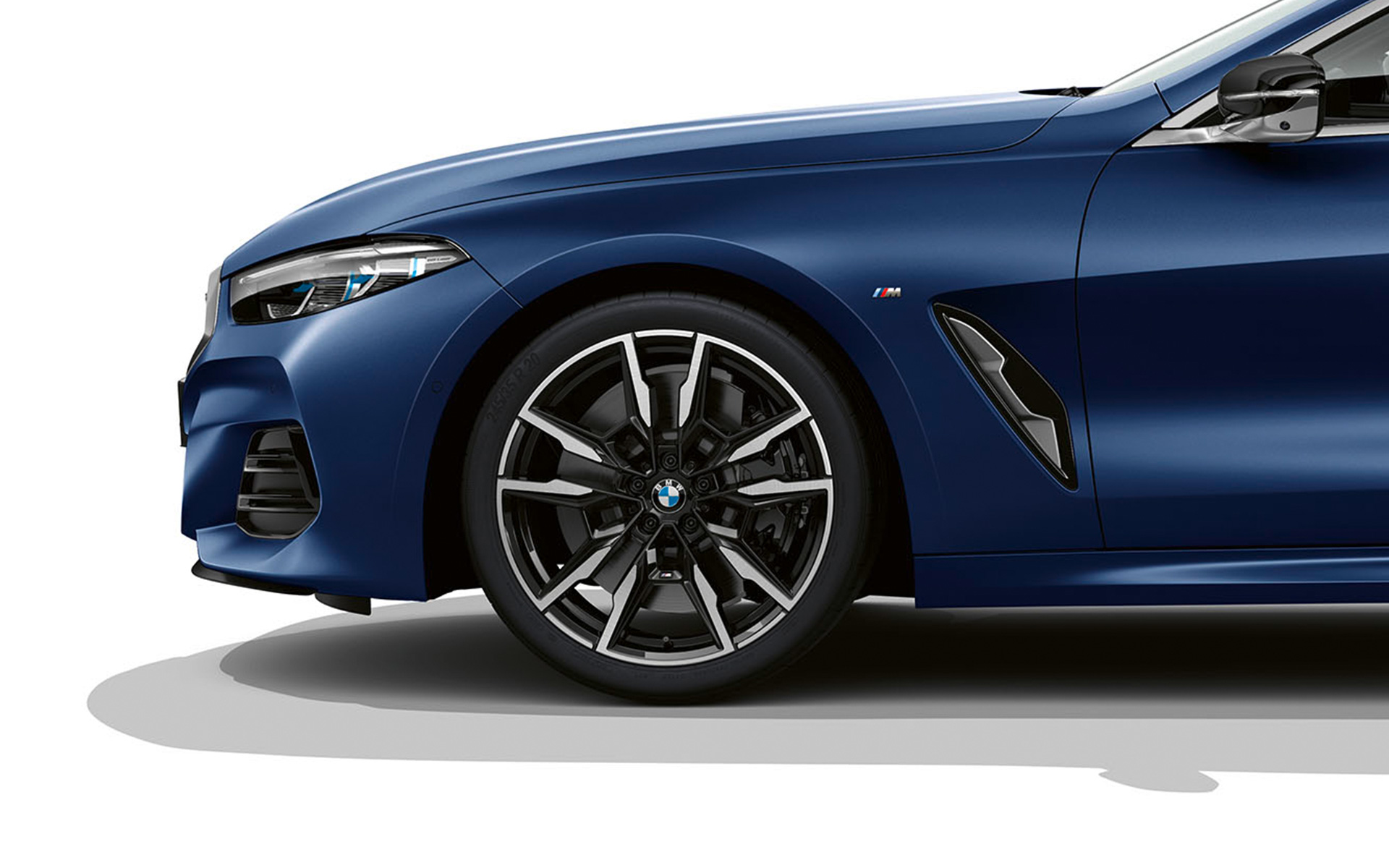 20" M легкосплавные диски Double-spoke 895 М BMW M850i xDrive Gran Coupe G16 LCI Facelift 2022 BMW M850i xDrive Gran Coupe G16 LCI Facelift 2022, 20" M легкосплавные диски Double-spoke 895 M Bicolour