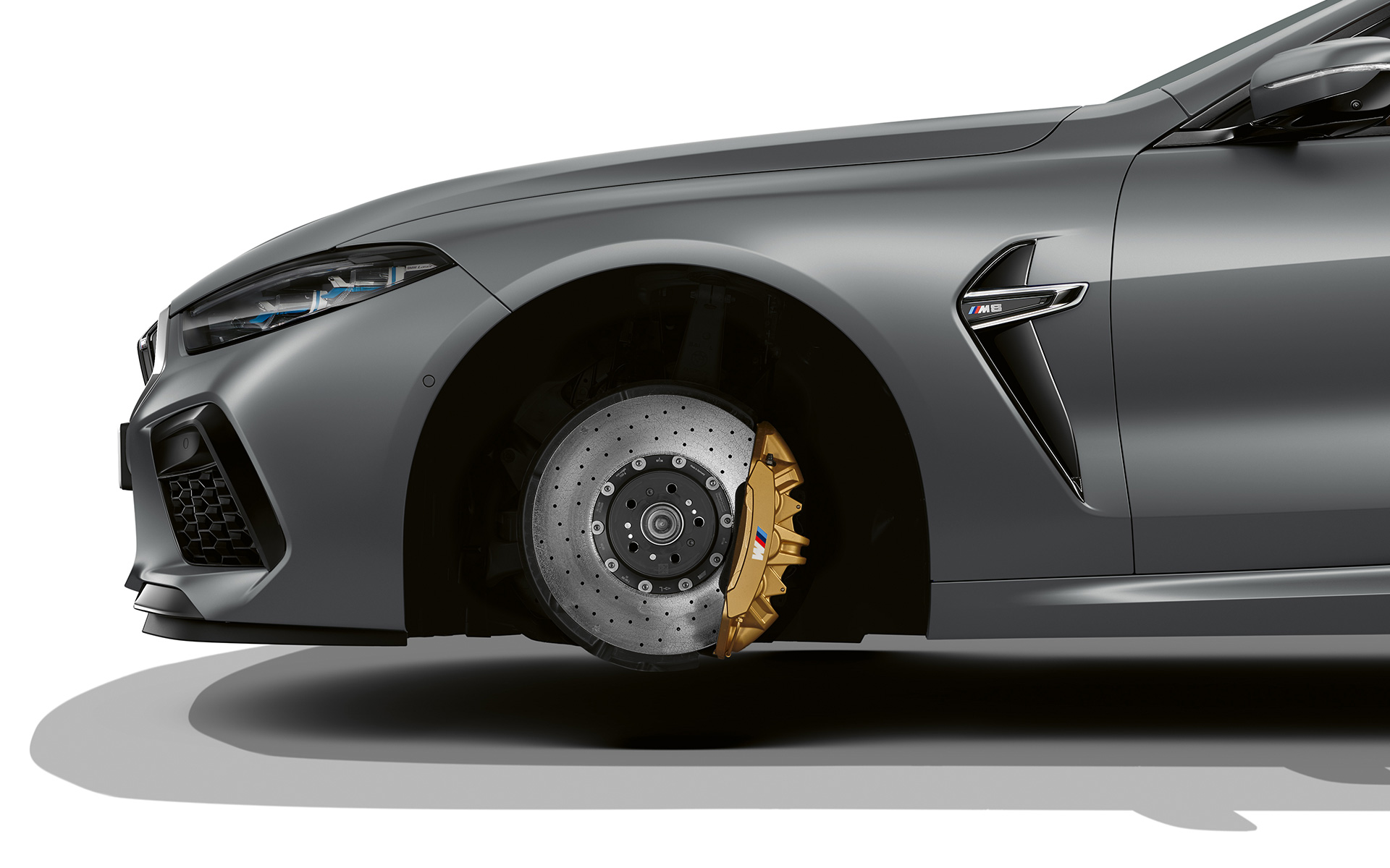Карбоно-керамическая тормозная система M BMW M8 Gran Coupe F93 LCI Facelift 2022 BMW M8 Gran Coupe F93 LCI Facelift 2022, BMW Individual Морозный Чистый Серый металлик, карбоно-керамическая тормозная система M