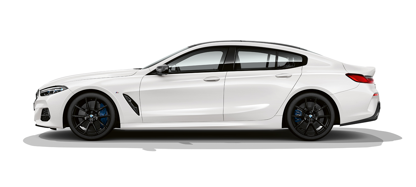 BMW M850i xDrive Gran Coupé, динамика движения BMW BMW M850i xDrive Gran Coupé, дизайн, динамика движения, комплектация