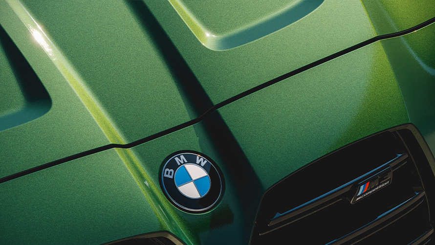 BMW M3 Competition M xDrive Touring, BMW Individual, Verde Ermes, «металлик», логотип BMW BMW M3 Competition M xDrive Touring G81 2022, BMW Individual, Verde Ermes, «металлик», логотип BMW и решетка BMW, вблизи