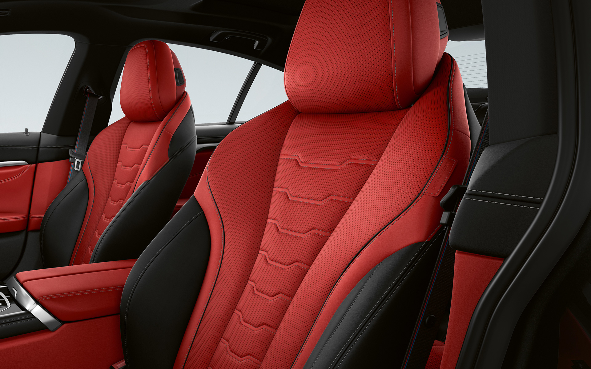 BMW Individual полная отделка мелкозернистой кожей Merino "Красный Фиона"/"Черный" BMW Individual полная отделка мелкозернистой кожей Merino "Красный Фиона"/"Черный"