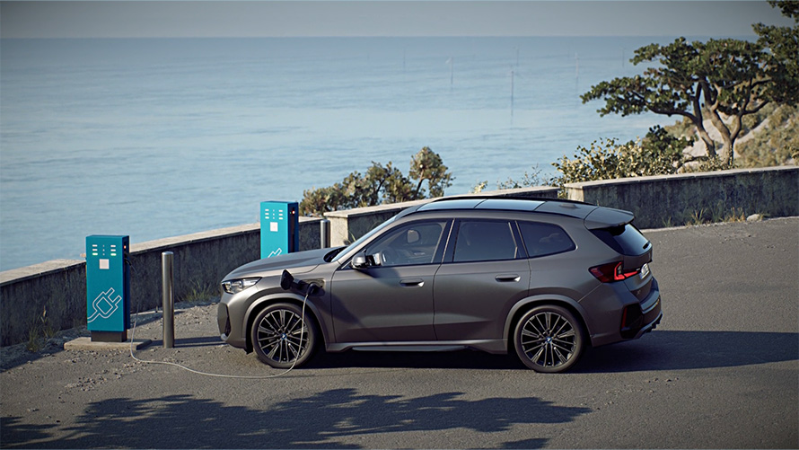 BMW Plug-in-Hybride BMW X1 xDrive30e Зарядная станция видео BMW Plug-in-Hybride BMW X1 xDrive30e U11 Зарядная станция видео
